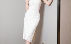 等不及在车里就要孙菲菲